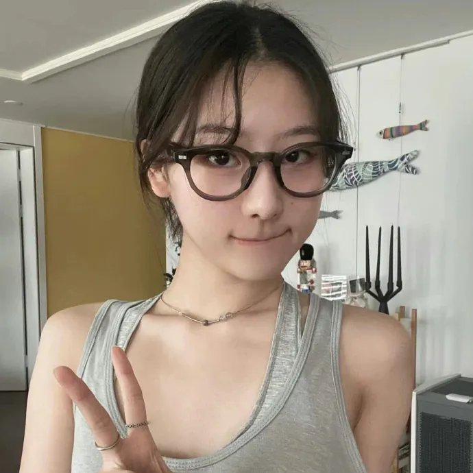 猫眼女枪手